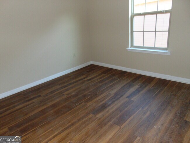 Building Photo - 1320 Napa Valley Dr SW