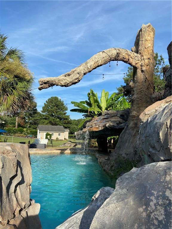 Building Photo - 1679 Rangewood Dr SW