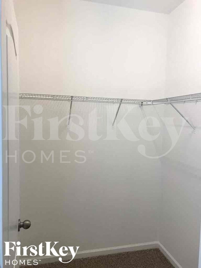 Building Photo - 15003 Cavanshire Trail