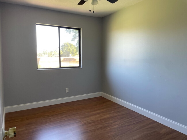 Building Photo - 5802 Channel Dr