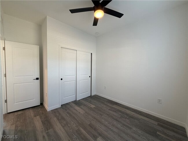 Building Photo - 5205-5207 30th St SW