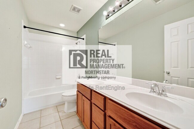 Building Photo - 405 Driftwood Ct