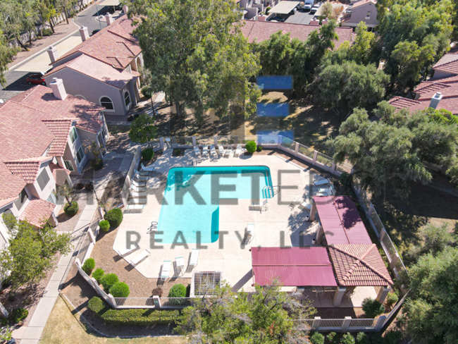 Building Photo - 3Bed/2.5Bath Condo at Kyrenne//Ray! $399 M...