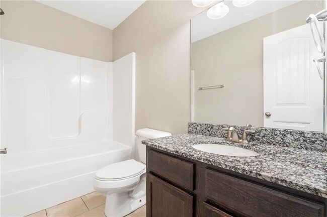 Building Photo - 103 Foxglove St