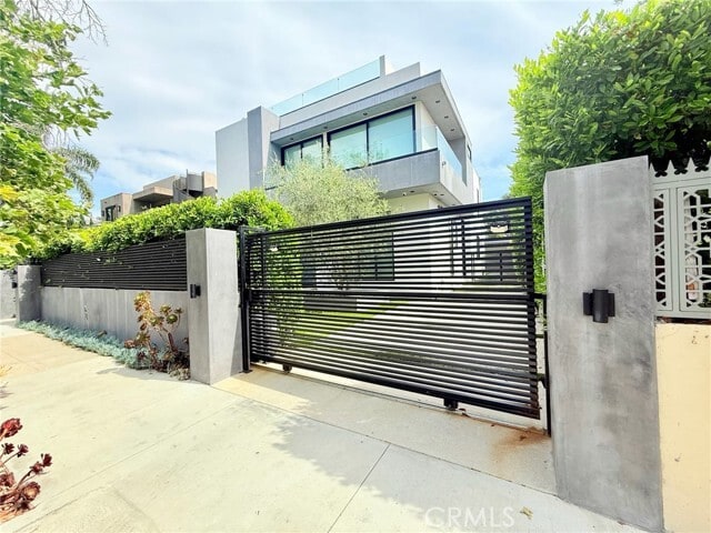 Building Photo - 6430 Drexel Ave