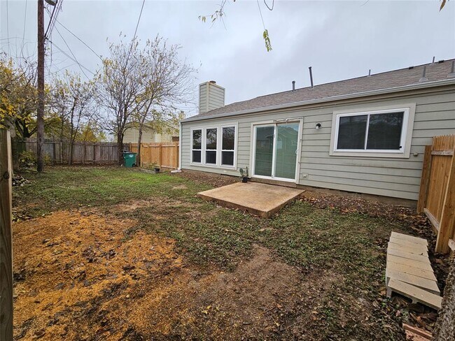 Building Photo - 1416 Hyridge Cir