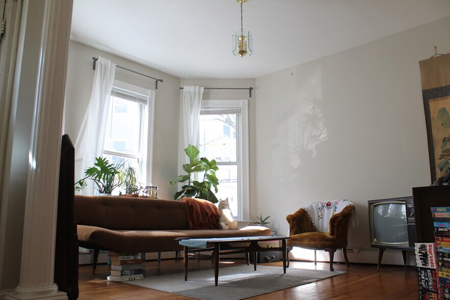 Building Photo - 24 Portsmouth St