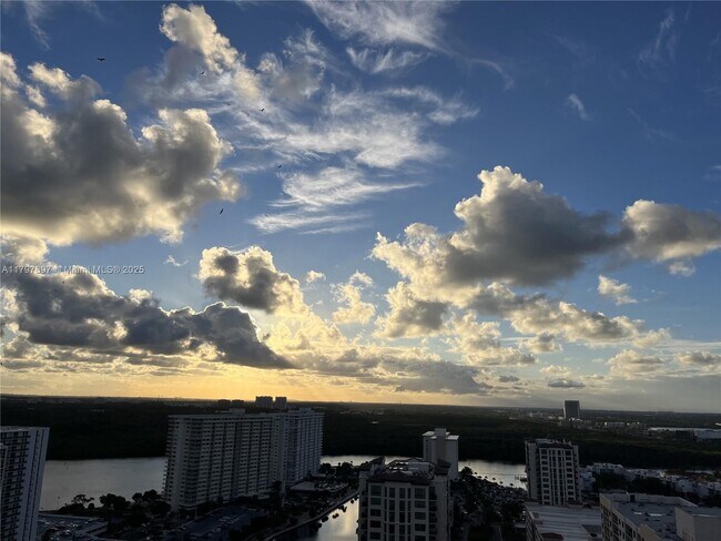 Building Photo - 15901 Collins Ave