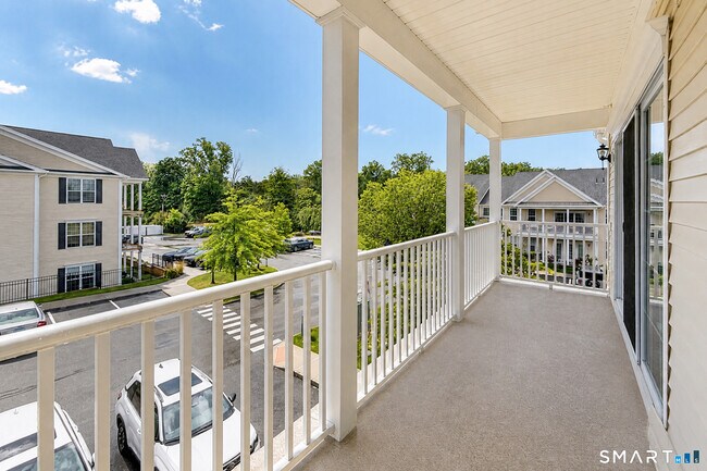 Building Photo - 922 Old Pasture Dr