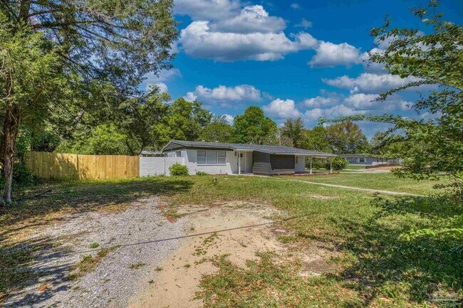 Building Photo - 1029 Kearny Dr