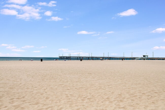 Building Photo - 20 Catamaran St