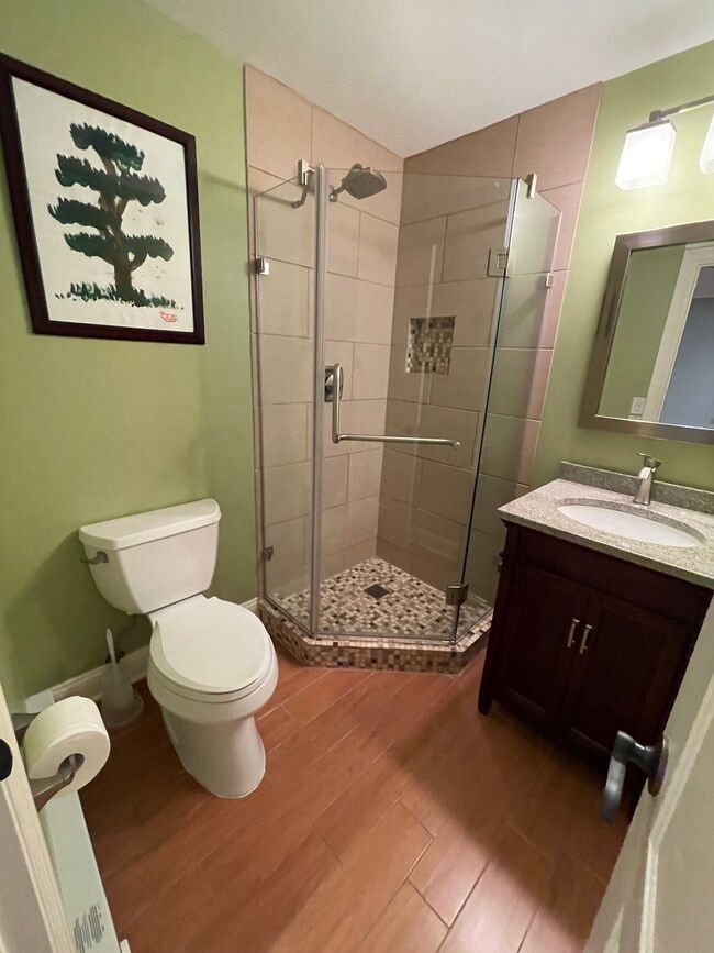 Building Photo - 47 Woodway Rd