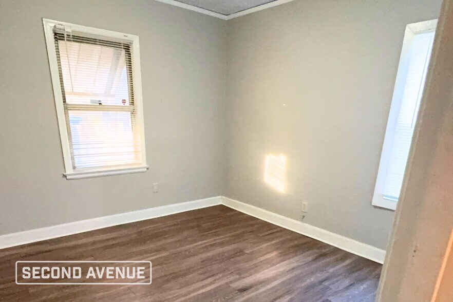 Building Photo - 3387 Radford Rd