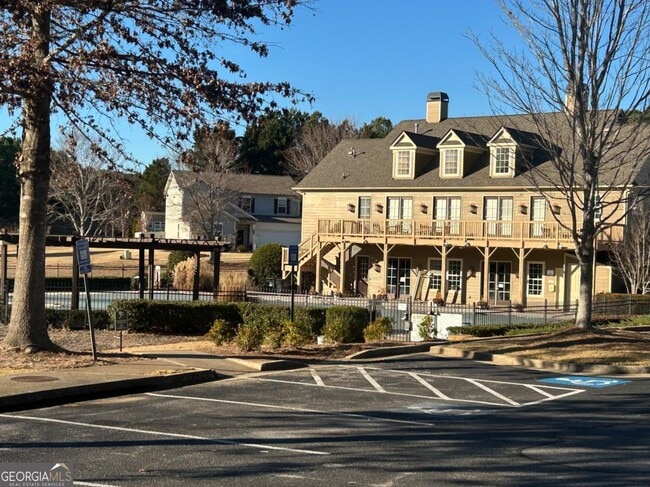 Building Photo - 61 Longwood Ct