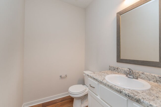 Building Photo - Beautiful and spacious 2 Story in Summerton Village!   ** HOLIDAY SPECIAL! **