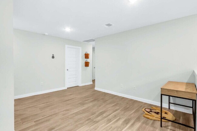 Building Photo - "Charming 4-Bedroom Sanctuary with 2.5 Baths in San Antonio – Spacious 2,097 Sq Ft Home available...