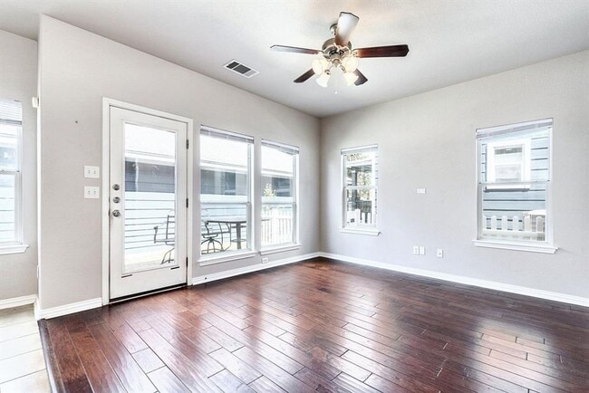 Building Photo - 595 McGarity-