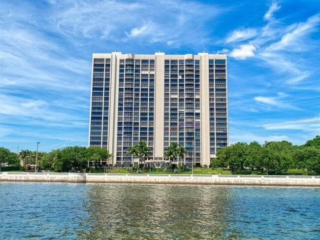 Building Photo - 3301 Bayshore Blvd