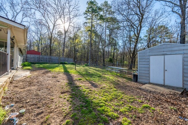 Building Photo - 158 Arlington Dr