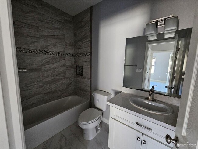 Building Photo - 15 Texas S Blvd