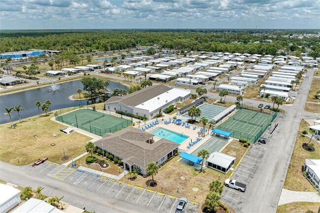 Building Photo - 122 Martinique Rd
