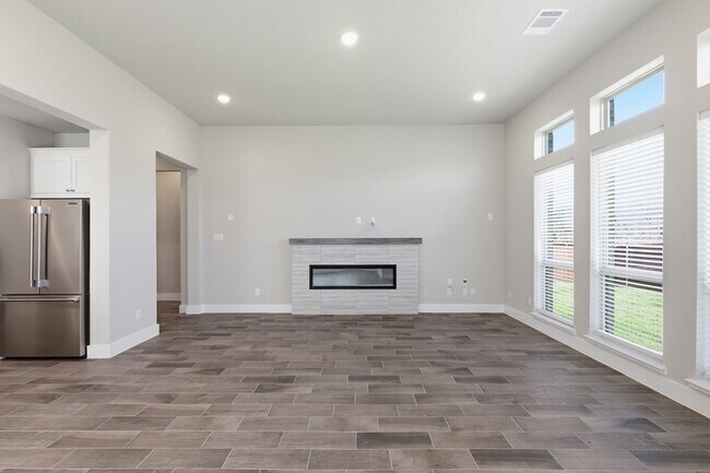 Building Photo - 7016 Capanna Trl