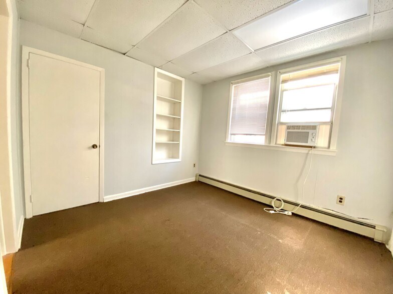 Building Photo - 311 Magnolia St