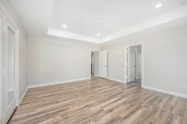 Building Photo - 7711 Antoine Dr