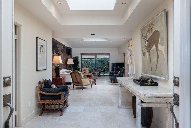 Building Photo - 3 Cornell Dr