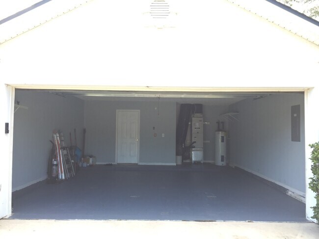 Building Photo - 12376 Richards Glen Ct