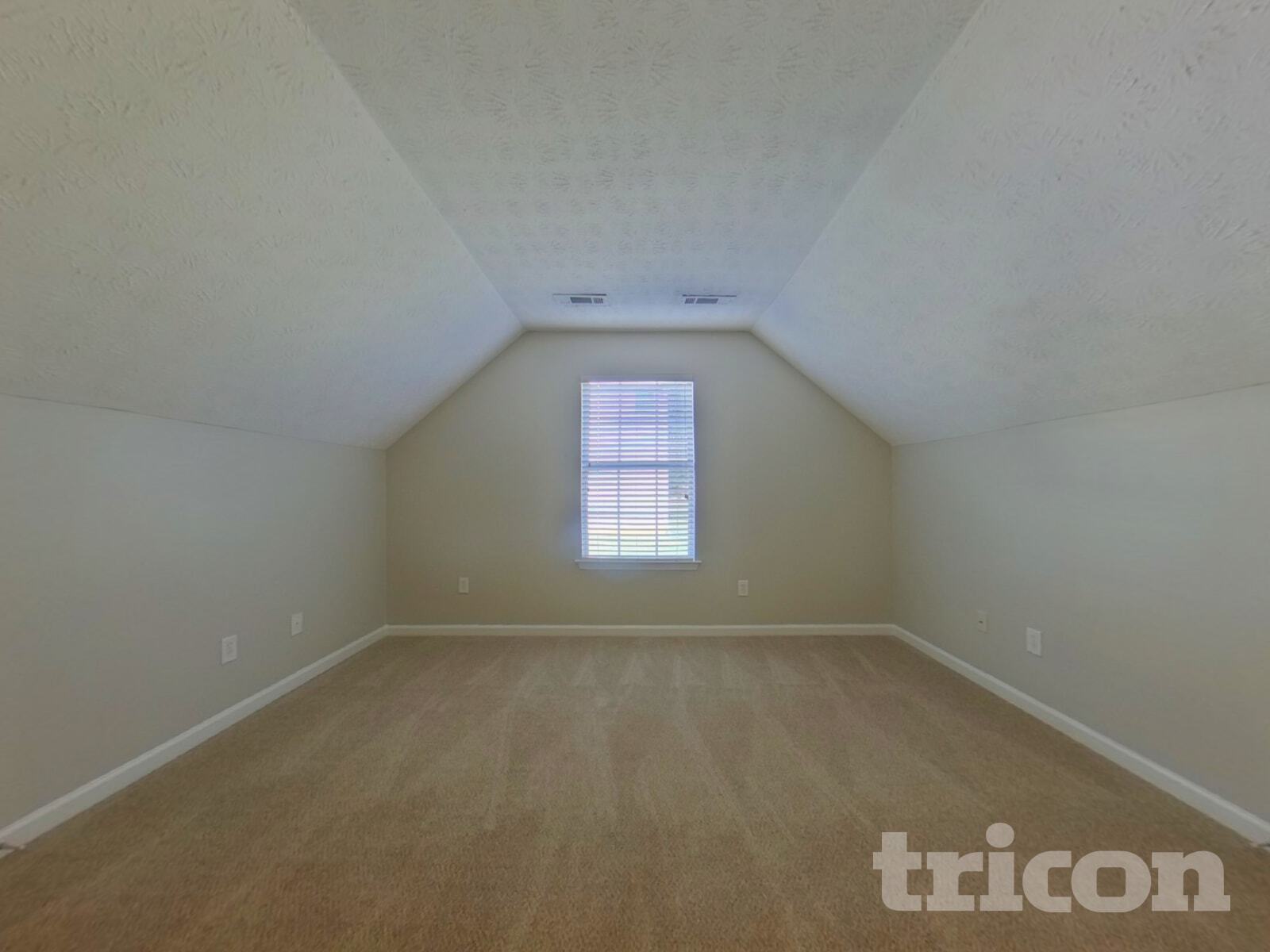 Building Photo - 9765 Moss Pointe Path