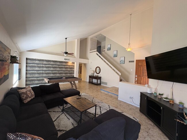 Building Photo - Resort-Style Furnished Rental in Arrowhead Ranch