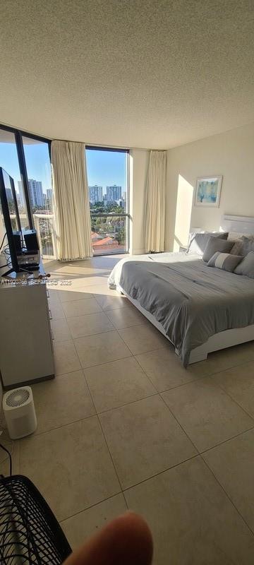 Building Photo - 3600 Yacht Club Dr