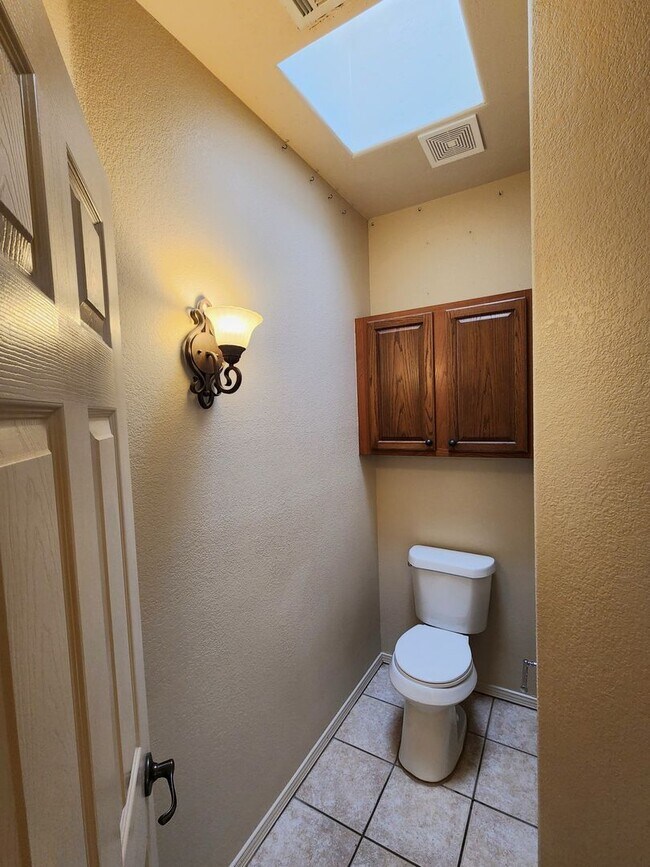 Building Photo - 2270 Spirit Rock Dr