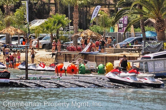 Building Photo - 1050 Chinquapin Ave