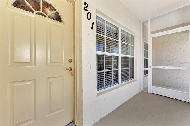 Building Photo - 400 Mirabella Cir