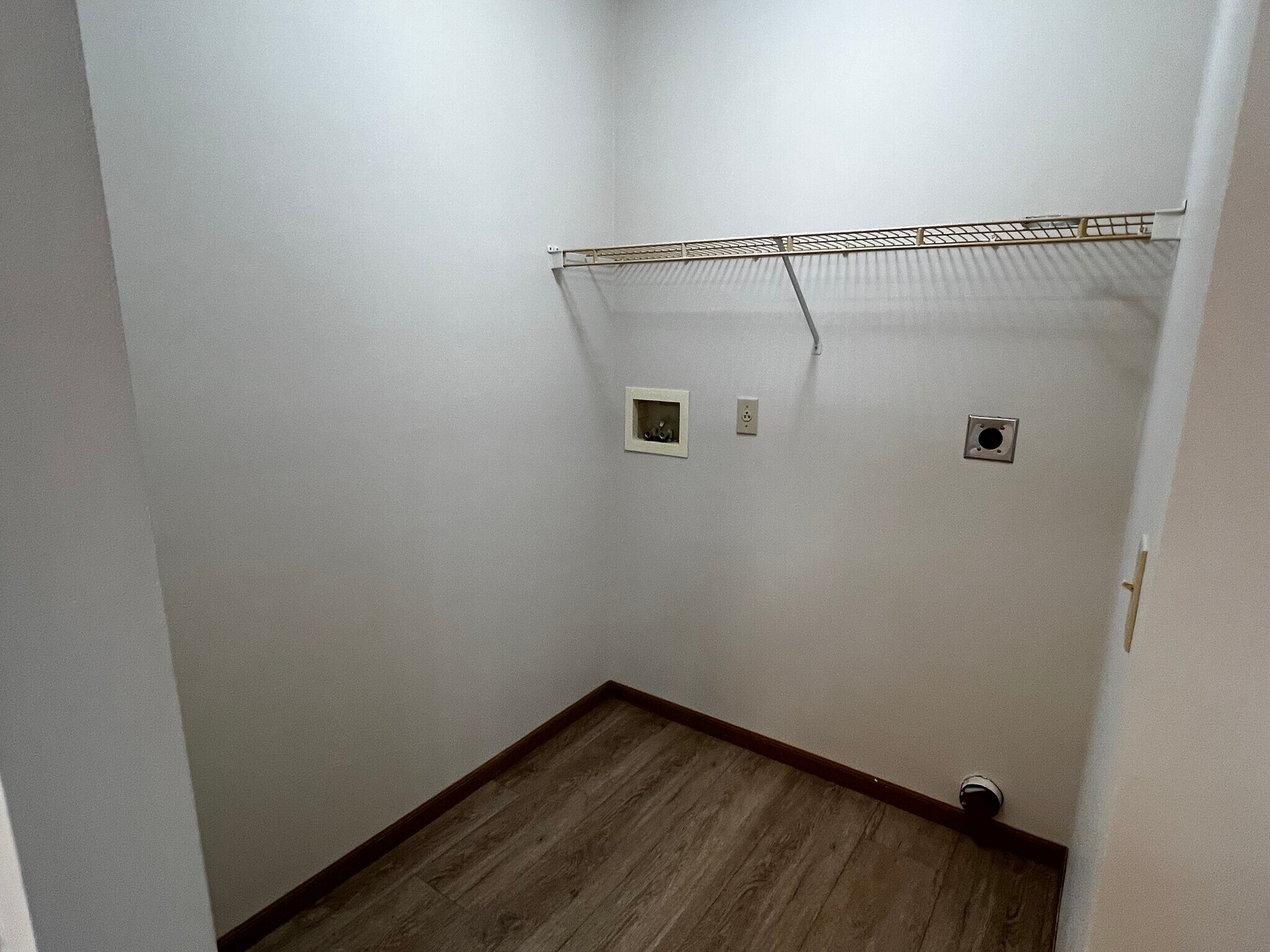 Building Photo - 1312 Tully Dr