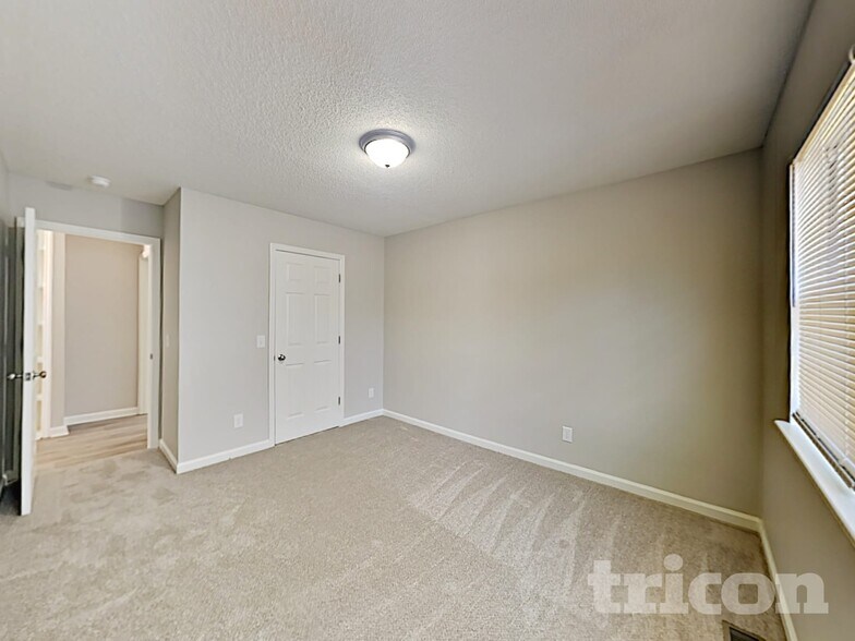 Building Photo - 1056 Stirrup Pl NW