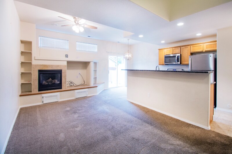 Building Photo - 1038 Cheyenne Blvd