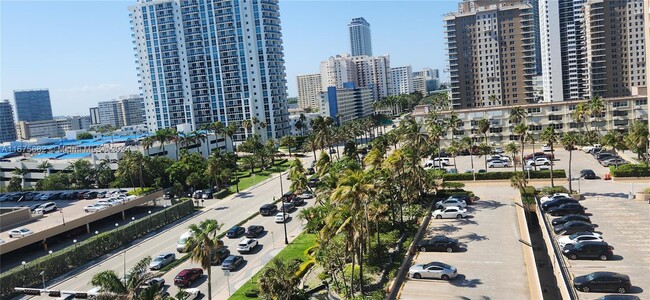 Building Photo - 1980 S Ocean Dr