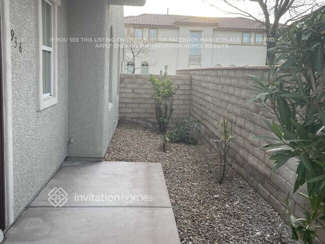 Building Photo - 936 Douglas Flat Pl