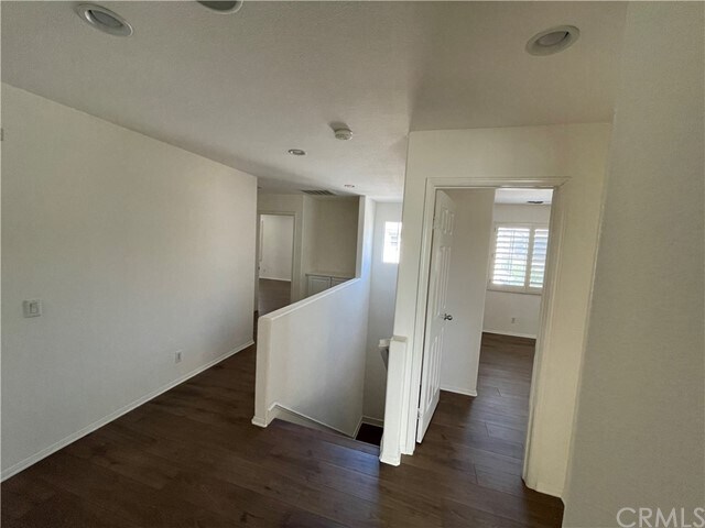 Building Photo - 1757 E Flora St