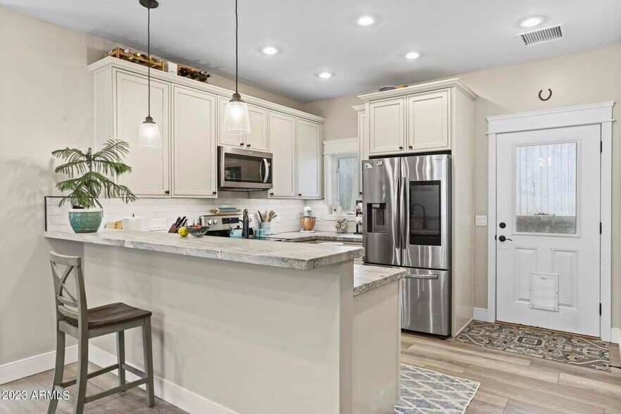 Building Photo - 414A W Frontier St