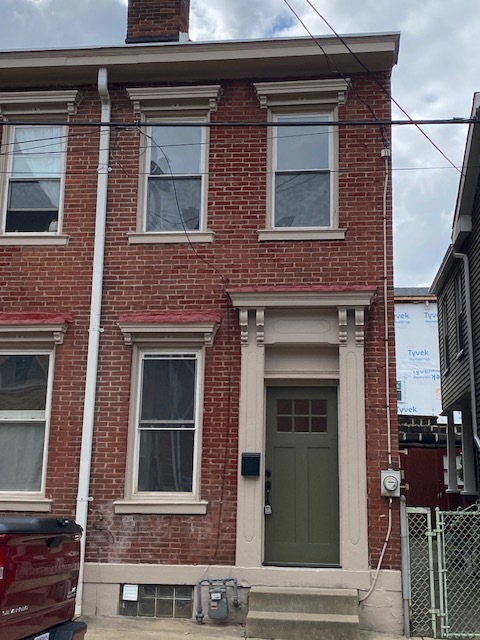 Primary Photo - 126 45th St