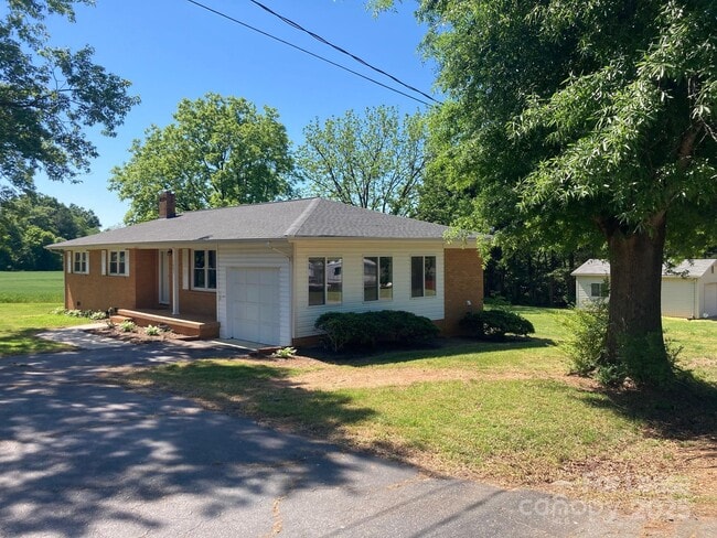 Building Photo - 1697 Morningside Dr