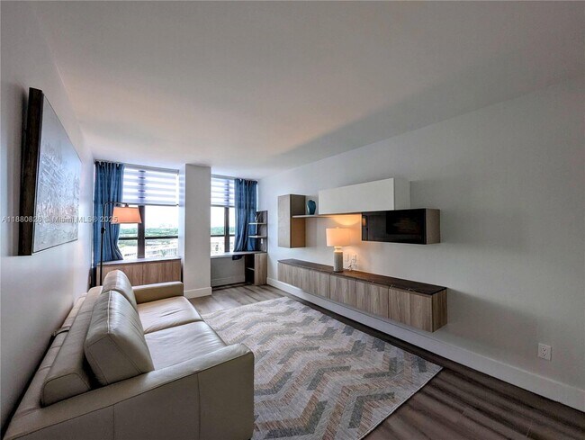 Building Photo - 500 Three Islands Boulevard