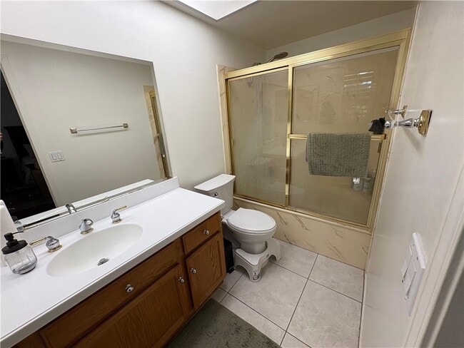 Building Photo - 4600 Vía Pamplona