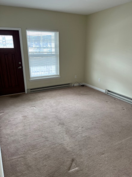 Building Photo - 334 W Lockhart St