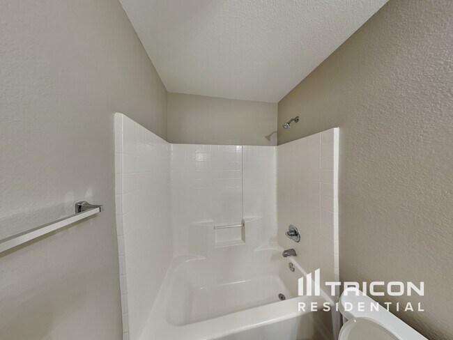 Building Photo - 205 Old Spanish Trail