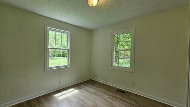 Building Photo - For Lease Mt Juliet TN